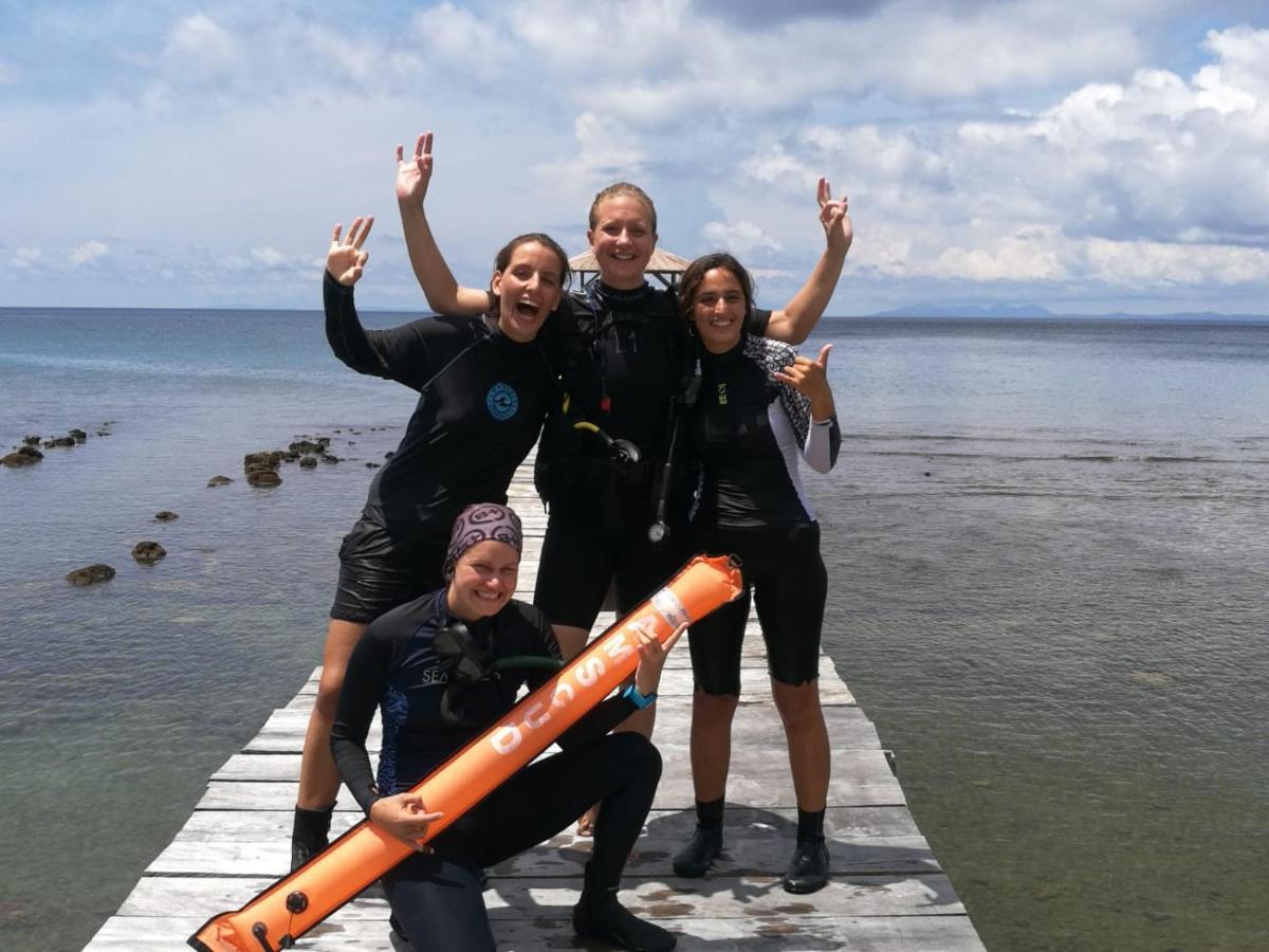 Sanctum Una Una Eco Dive Resort Pulau Unauna Exterior foto