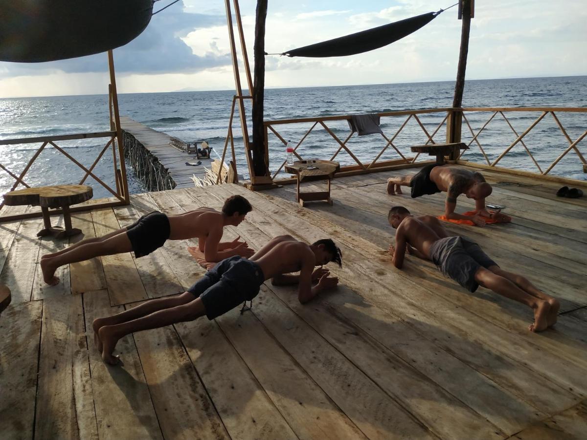 Sanctum Una Una Eco Dive Resort Pulau Unauna Exterior foto
