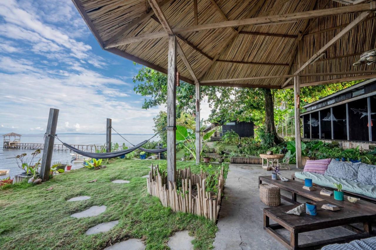 Sanctum Una Una Eco Dive Resort Pulau Unauna Exterior foto