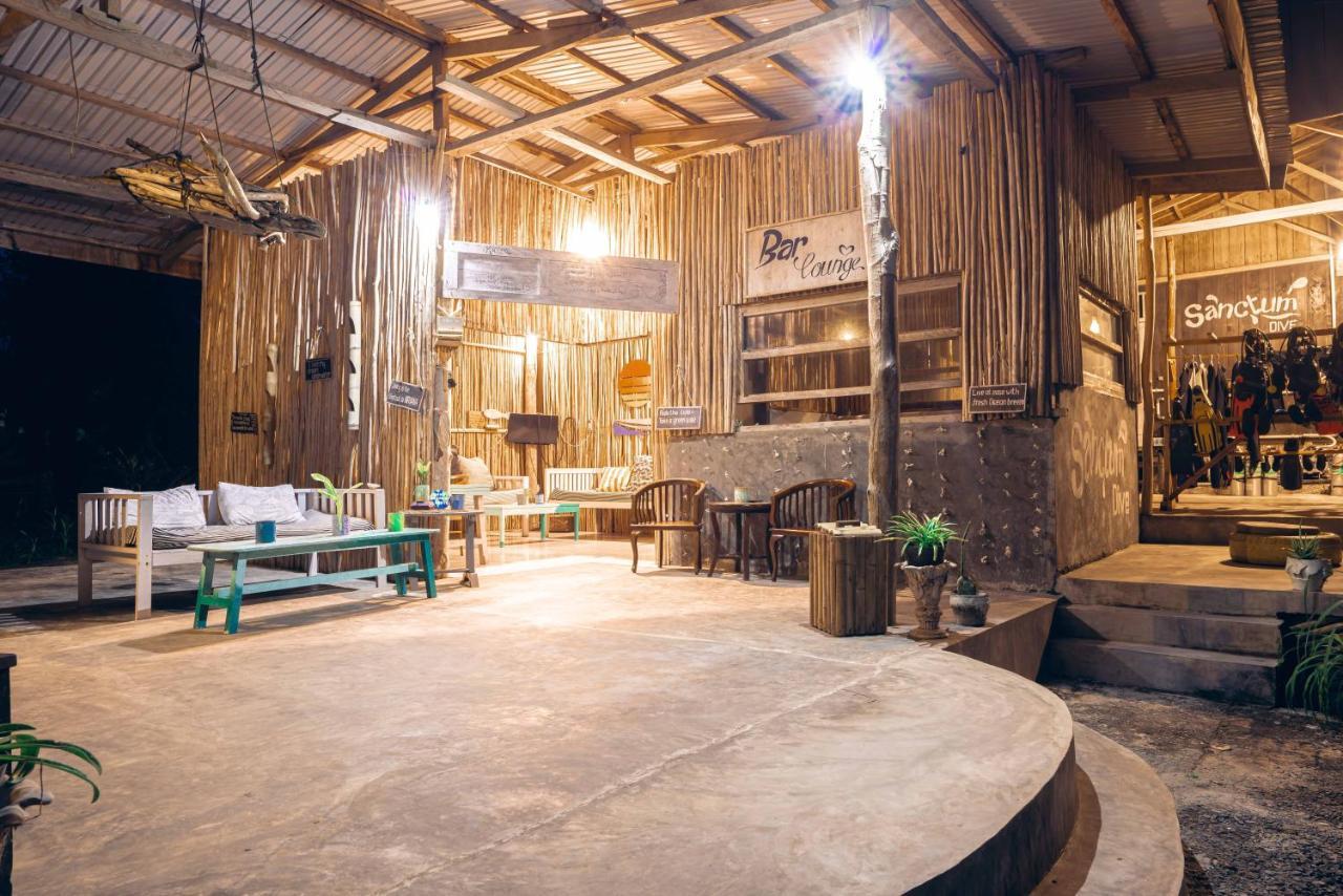 Sanctum Una Una Eco Dive Resort Pulau Unauna Exterior foto