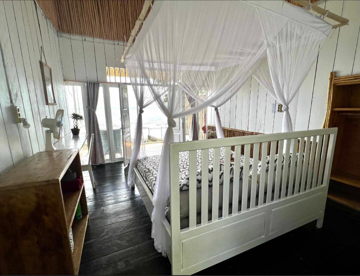 Sanctum Una Una Eco Dive Resort Pulau Unauna Exterior foto